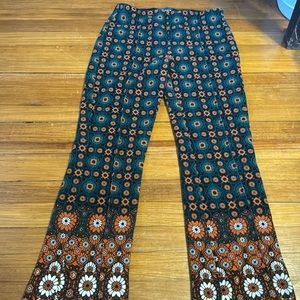 Flair Leggings with pattern